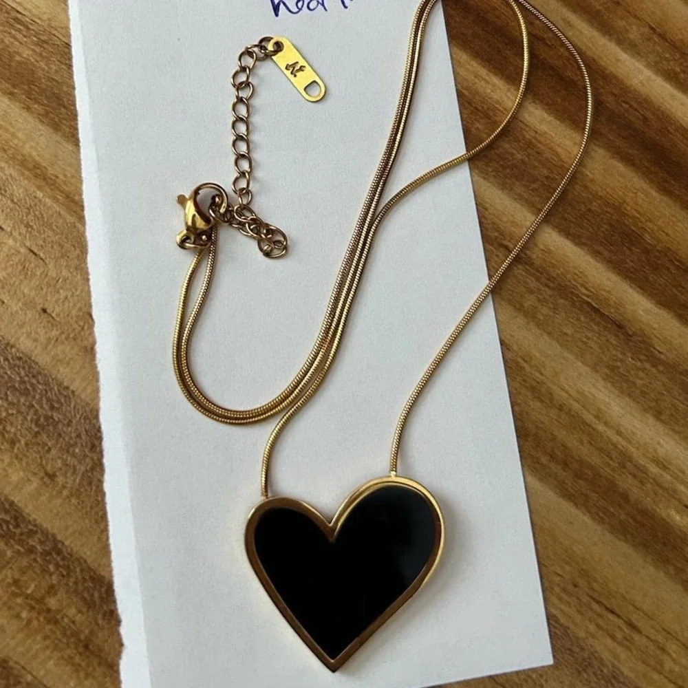 Gloria Vanderbilt Watch J.Crew Necklace Lot Womens OS Gold Black Heart Excellent
